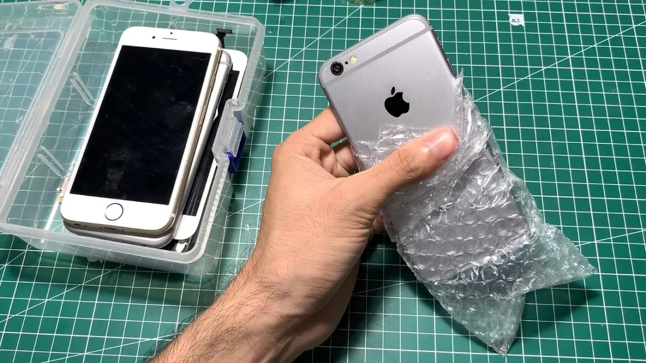 Unboxing Silicon Case iPhone Murah Bukan Original, Haha. 