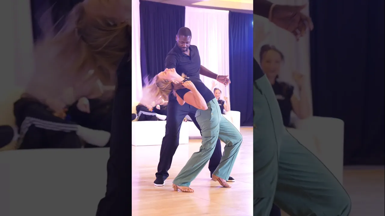 h y p n o t i z i n g 😵‍💫 #improv #westcoastswing
