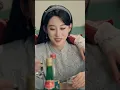 重生回新婚夜，鄉下小夥滿懷期待的掀開紅蓋頭發現竟是大傻弟！靠著原先記憶避免了弟弟的死亡，帶領全村競選上了天下第一村，美女村花為了小夥竟下跪求婚！