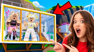 МЫ ПОСТРОИЛИ ДОМ МЕЧТЫ НА СКАЛЕ В РОБЛОКС!😱КВИНКА И ФИЛ ПОТРАТИЛИ ВСЕ ДЕНЬГИ!