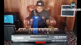 Download KAU MAWAR MERAH KU  COVER BY AKIL MP3