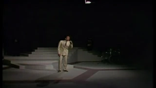 أنا بيكى يا سمره أكون على الحجار دندنها