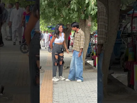Wait for end 😂 #funny #comedyforever #comedy #comedymove #comedyprank #prank #comedyvidoes