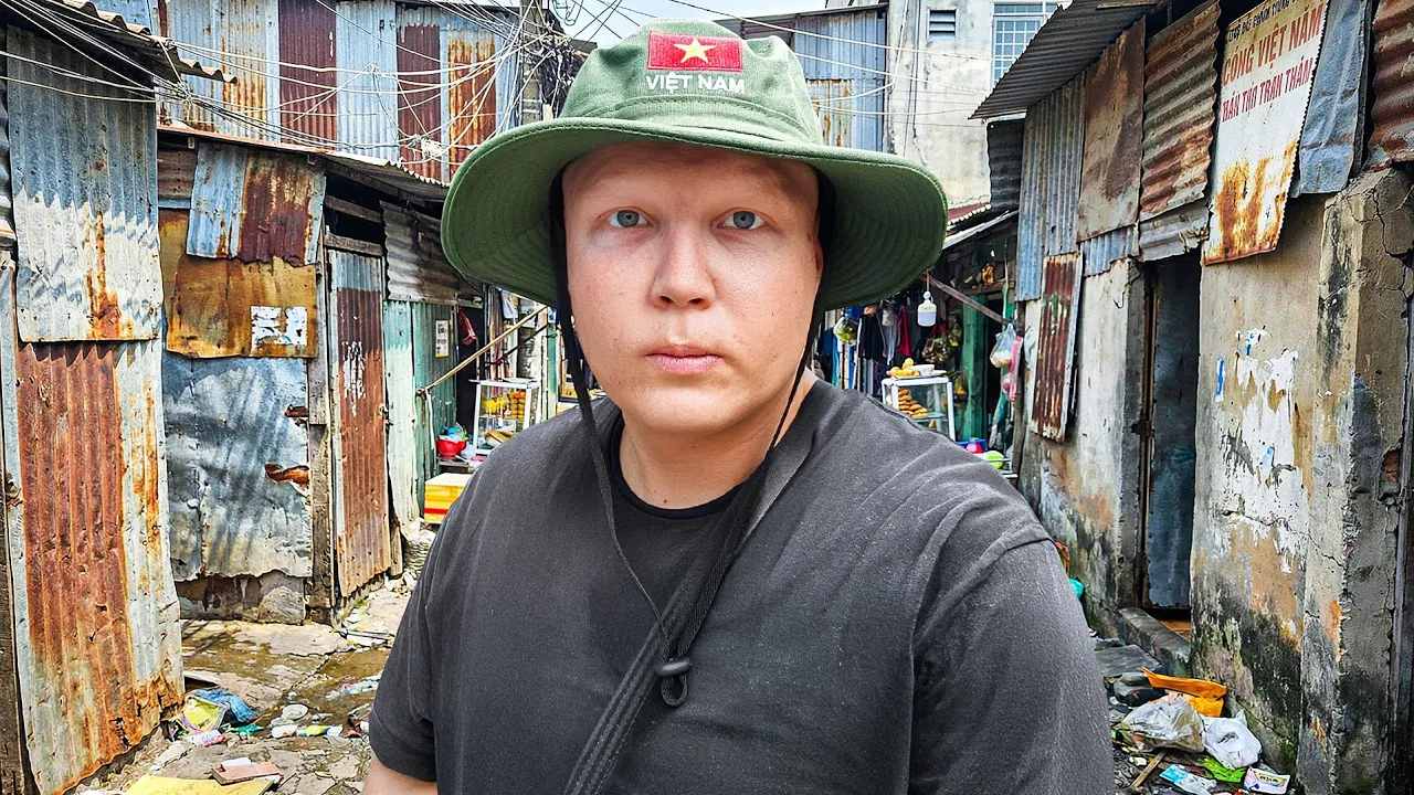 VIETNAMIN KÖYHÄSSÄ SLUMMISSA
