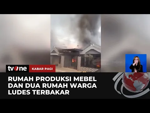 Si Jago Merah Lalap Habis Tempat Produksi Mebel dan Rumah Warga