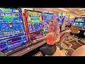 Download Lagu Italiaanse vrouw doet $40 aan spins op gokkasten in Las Vegas!