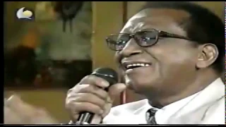محمد مرغنى حنينى اليك وليل الغربة اضنانى وطيف ذكراك ابكانى تغريد محمد  محمد مرغنى حنينى اليك وليل الغربة اضنانى وطيف ذكراك ابكانى تغريد محمد
