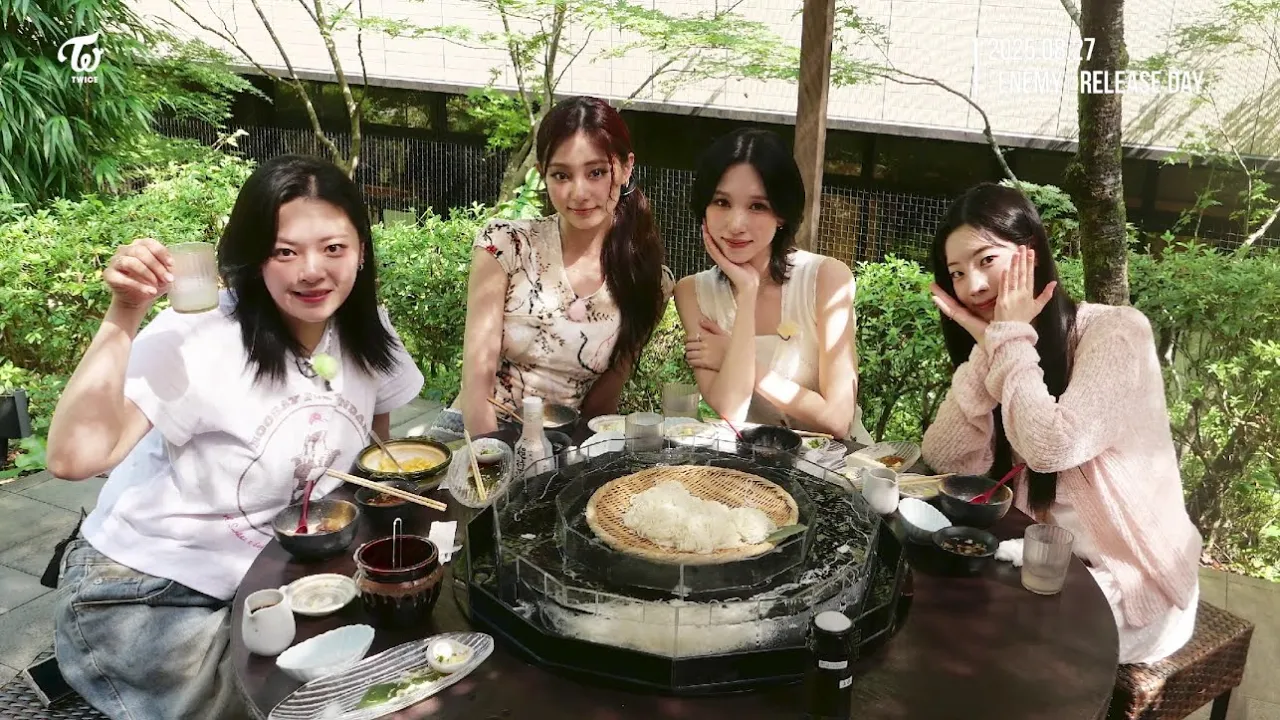 TWICE JAPAN OFFICIAL YouTube Channel channel featured image