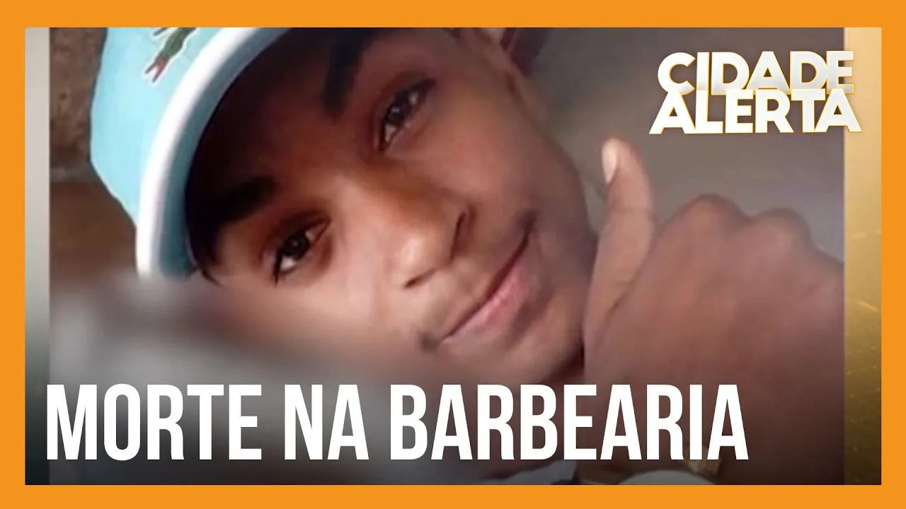 Pai vê filho ser executado com 15 tiros após entrar em uma barbearia