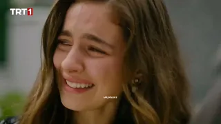  عكس اللي شايفينها    ايليني بطلة مسلسل هذا البحر سوف يفيض                             دندنها