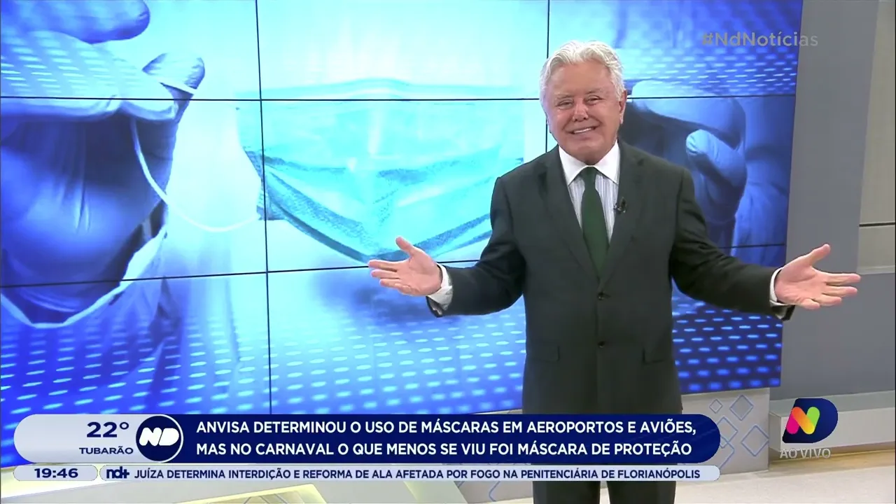 Anvisa determinou o uso de máscaras em aeroportos e aviões, mas no Carnaval estava sem restrições