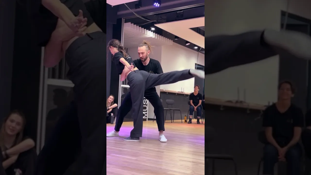 His reaction 🤣😂🤣 #improv #weatcoastswing