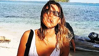 Ep. 380 Roasted cinnamon sugar on pineapple over hot coals – Boat life in a San Blas, Panama