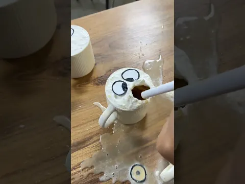 WOULD YOU TRY THIS SCREAMING COFFEE? ☕👀