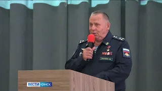 Герой Советского Союза провёл для омских школьников урок мужества