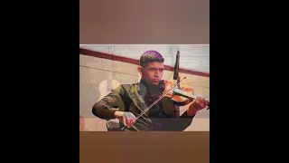 احبك عزف اغنية حسين  الجاسمي  كمان  عزف  ابداع  احساس  موسيقى  نجوم  طرب  سلطنة  العراق  مصر  دندنها