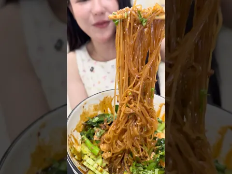 แบบขวดมาแล้ววว🎉 รอบนี้มีโปร 2 แถม 1 ด้วย ใครรออยู่จัดได้เลย #มดออย #ซอสก๋วยเตี๋ยวแห้ง