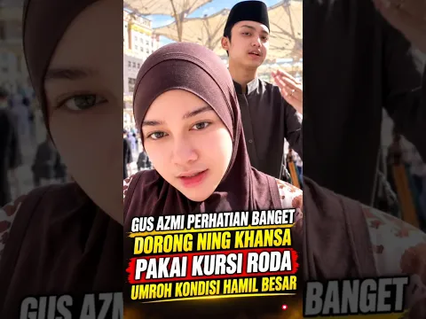 Perhatiannya Gus Azmi Dorong Kursi Roda Ning Khansa Karna Lagi Hamil #gusazmi