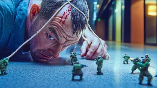 قاتل مأجور قتل صاحب مصنع اللعاب فرحتلة هدية جنود لعبه بس الصدمة لما لقاهم عايزين يقتلوه 