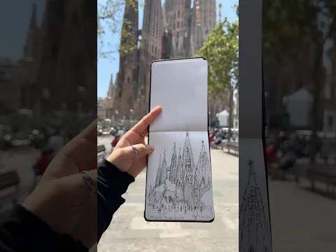 You can easily get lost in the details… so I tried not to. ✍️ #spain #barcelona #gaudiarchitecture