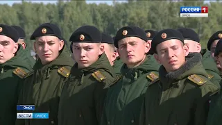 Губернатор Александр Бурков побывал в Омском автобронетанковом инженерном институте