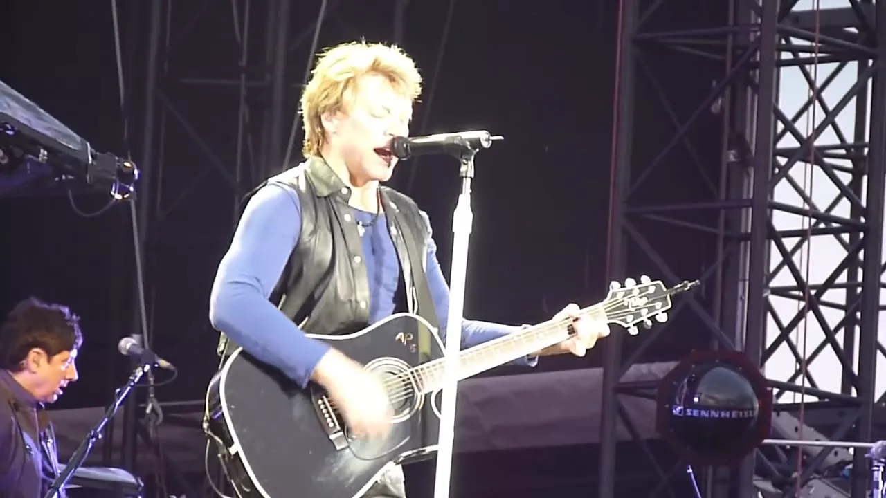 Bon Jovi - Wild Is The Wind HD (Zeebrugge July 24, 2011)