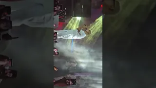 راجع عمرو دياب حفلة العقبة           دندنها