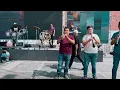 LA BANDA DE CHUY LIZARRAGA TOCANDO MIS FLORES NEGRAS