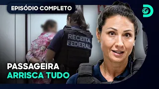 A história por trás dos 2Kg de droga chocou até os agentes | Aeroporto: Área Restrita