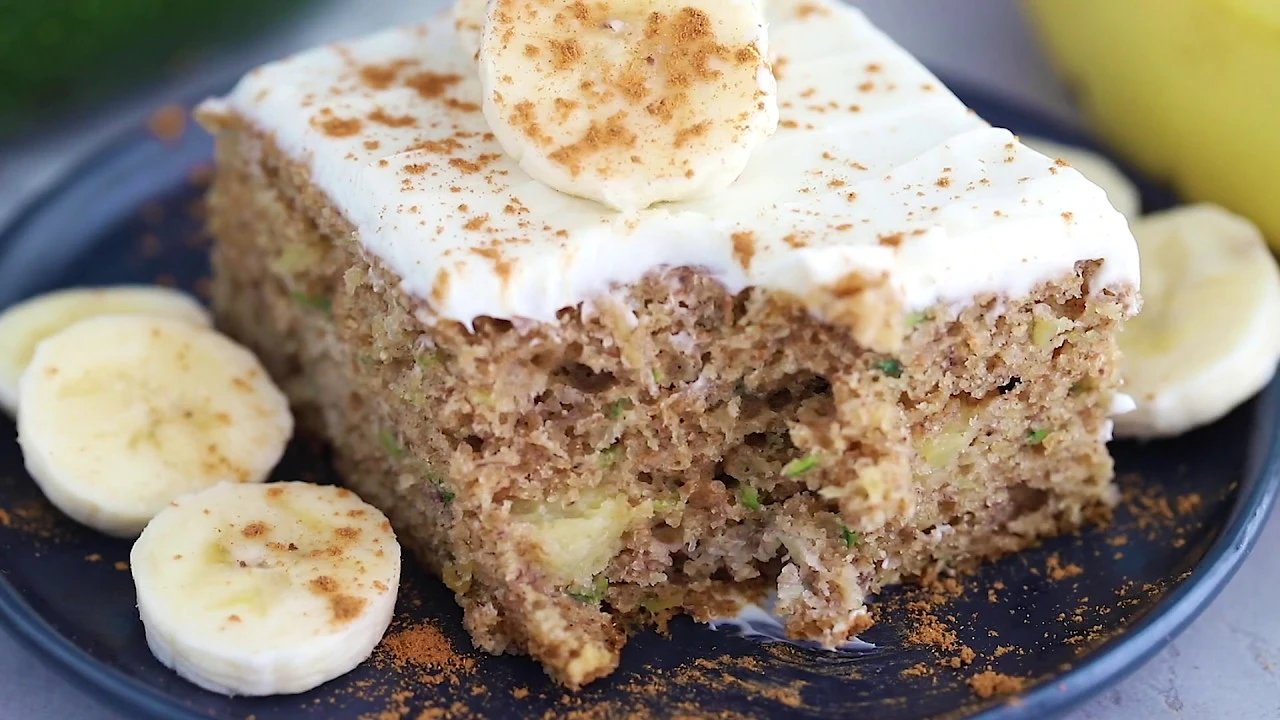 Fluffy and Moist Zucchini Cake/तुरई Cake. 