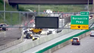 1 Hurt in 5-Vehicle Crash on I-35W in Burnsville