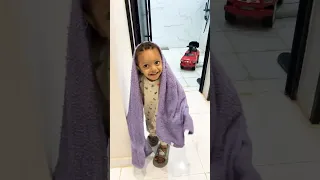 طلع الزين من الحمام Shorts 