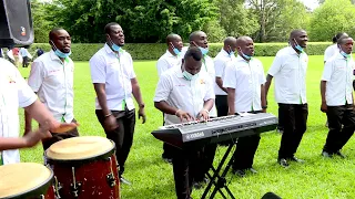 STATE HOUSE CHOIR TUNAJIVUNIA KENYA NCHI YANGU  STATE HOUSE CHOIR TUNAJIVUNIA KENYA NCHI YANGU