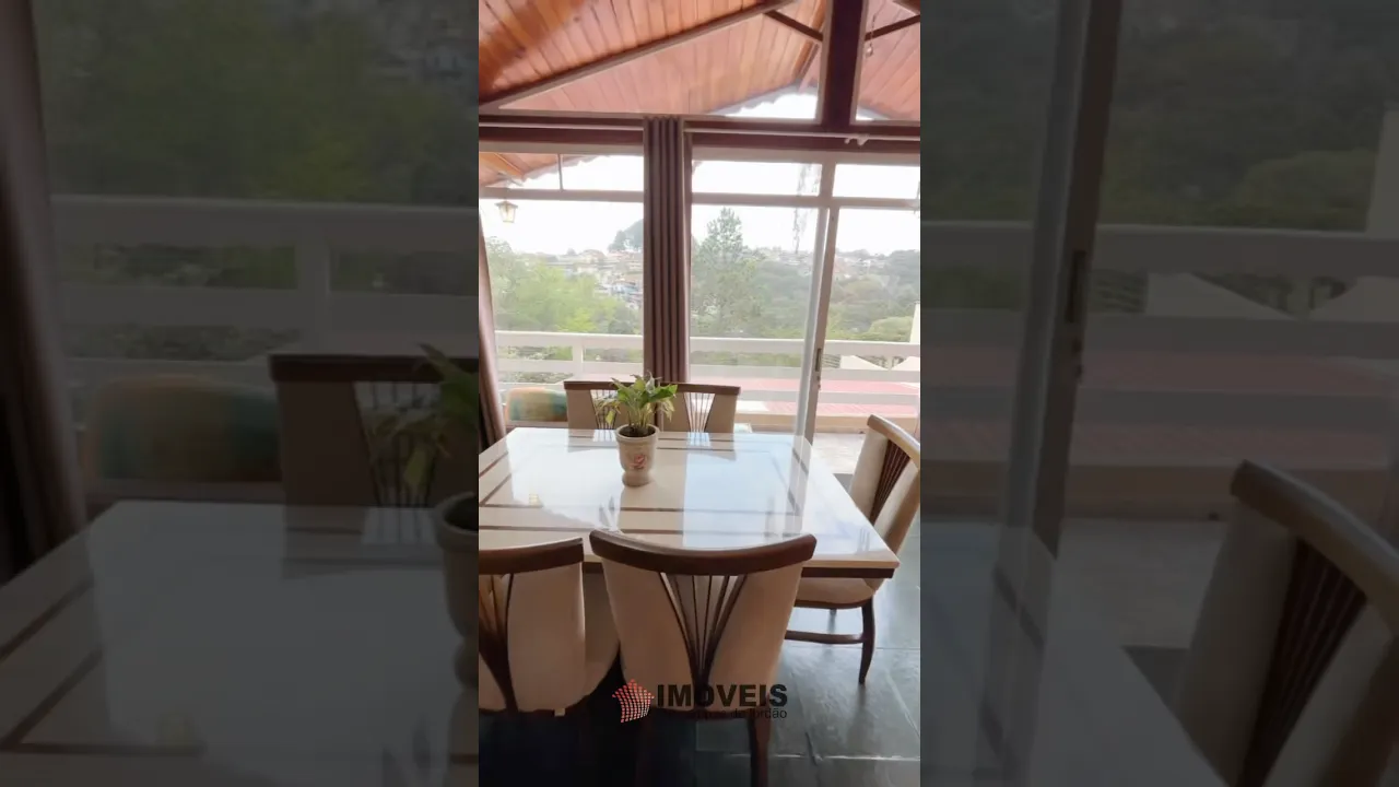 Video do Imóvel: A oportunidade é hoje são 02 casas, uma para moradia e outra para alugar para turista (rendimento).