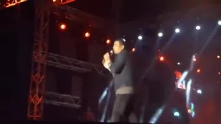 يرضيك خطفت قلبي ولا انا هنا دندنها