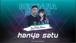 Download HANYA SATU - GERY MAHESA FT. AULIA NIRWANA - (KARAOKE VERSION) KARAOKE DUET MP3