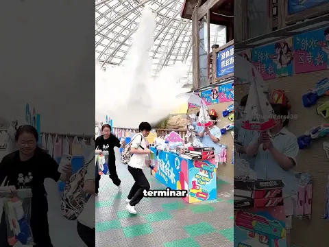 El peor lugar para poner una tienda 🤣😅 #shorts #humor #funny #fyp #bts #china
