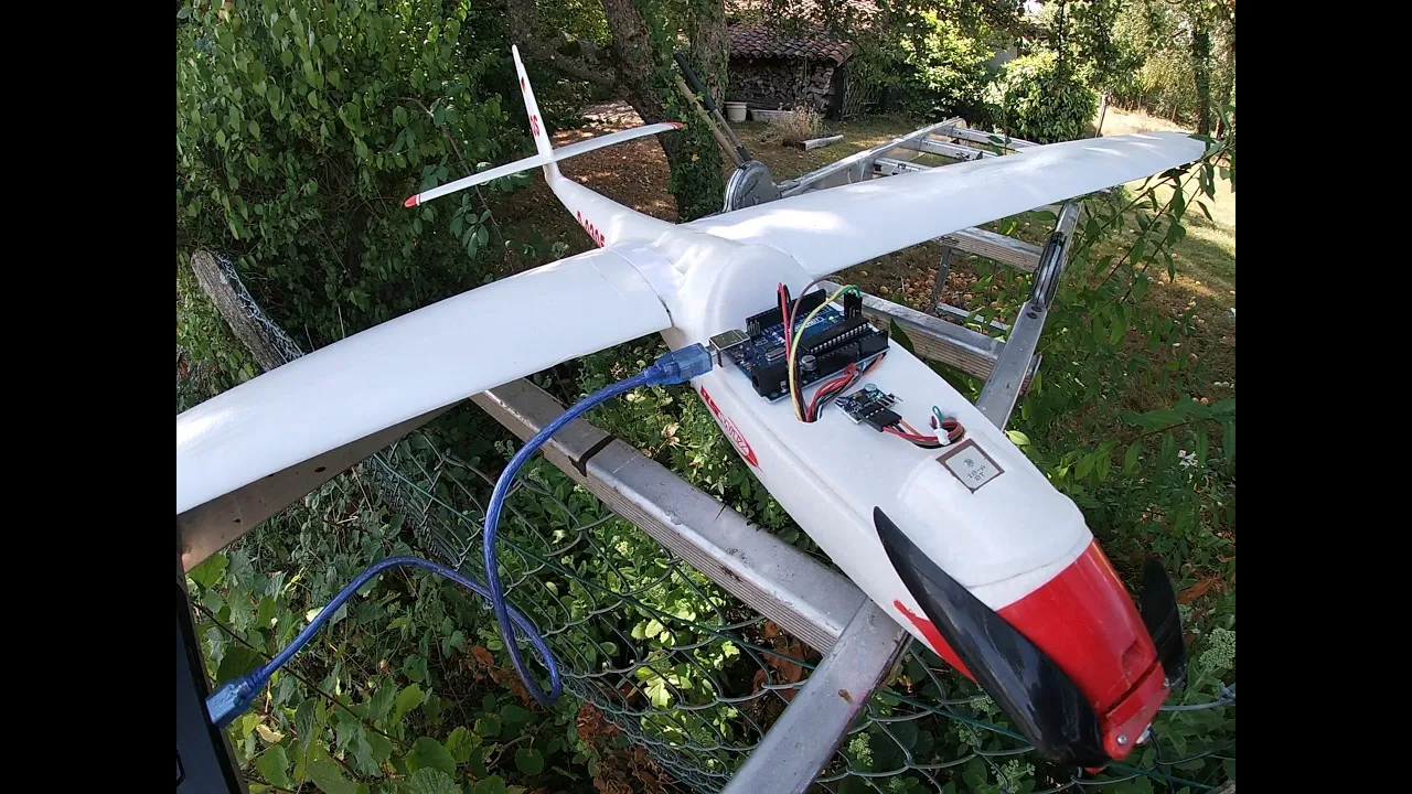 RC Airplane Homemade Autopilot (Arduino - PID control)