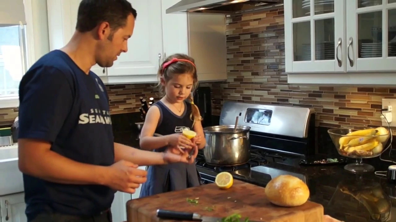 How to make the Best Homemade SALMON CHOWDER made with a Kid