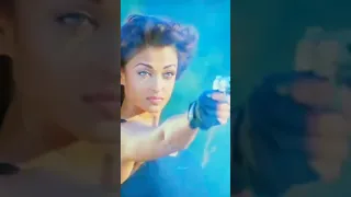 Dhoom 2 Climax Scene Aishwarya Rai Shoots Hritik Roshan Hritikroshan Aishwaryarai  Dhoom 2 Climax Scene Aishwarya Rai Shoots Hritik Roshan Hritikroshan Aishwaryarai
