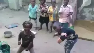 من هون دز مضحك جدا دندنها