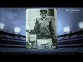WS2016 Gm3: Murray sings during 7th-inning stretch