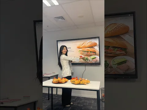 🇻🇳 Mừng Tết độc lập nơi xa - Lòng theo cờ đỏ về nhà hôm nay. #Vietnam #Newzealand #Banhmi #LSNZ