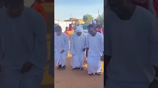 ابوي وينو الايدو عطايا 