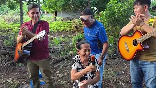 Shorita y mi mamá Cantan sus Canciones Favoritas 