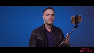 how to take a selfie the duff