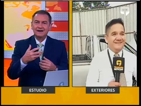 Empiezan a desmantelar carro abandonado en Kennedy Norte