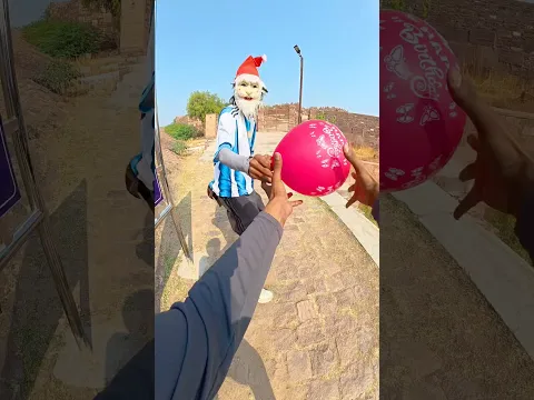 Santa Balloon Vs Pumpkin Balloon ππ±#rishabhfreerun#parkour#funny#santa#ghost#shorts#viral#1million