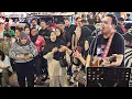 Download Lagu Emak2 dari Indonesia tak rilek menari Bila dengar bob bawak lagu dewa\