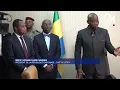 Lagu VISITE SURPRISE DU PRÉSIDENT DE LA RÉPUBLIQUE BRICE CLOTAIRE OLIGUI NGUEMA À LA FONCTION PUBLIQUE